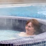 ОВАА БАЊА ЈА ЛЕКУВА ДУШАТА И СРЦЕТО: Лековита вода, природа како од бајка, а цените се вистинска ситница