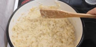 Дали сте пробале мусака со кисела зелка? Комбинацијата на состојки е полн погодок, а подготовката е едноставна